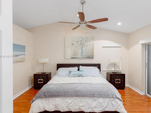 2002 NW 184th Way, Pembroke Pines FL 33029