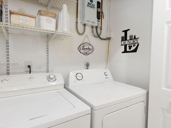 2002 NW 184th Way, Pembroke Pines FL 33029