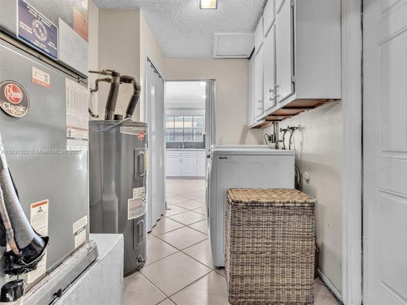 8970 Johnson St, Pembroke Pines FL 33024