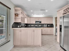 8970 Johnson St, Pembroke Pines FL 33024