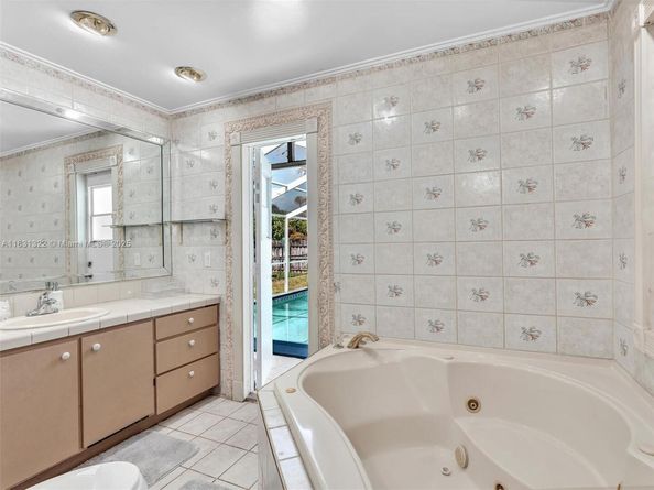 8970 Johnson St, Pembroke Pines FL 33024