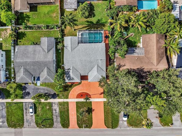 8970 Johnson St, Pembroke Pines FL 33024