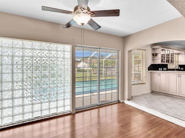 8970 Johnson St, Pembroke Pines FL 33024