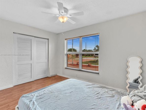 8970 Johnson St, Pembroke Pines FL 33024