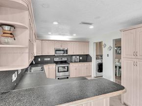 8970 Johnson St, Pembroke Pines FL 33024