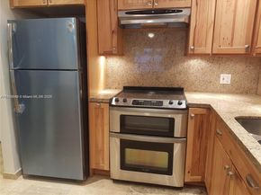 253 S Cypress Rd 237, Pompano Beach FL 33060