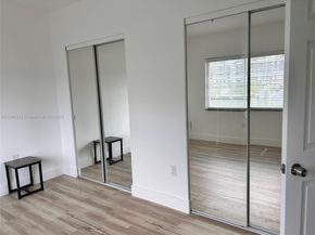 7207 Bay Dr 24, Miami Beach FL 33141