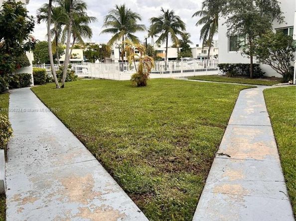 7207 Bay Dr 24, Miami Beach FL 33141