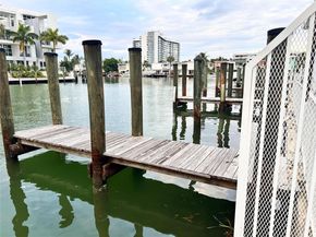 7207 Bay Dr 24, Miami Beach FL 33141