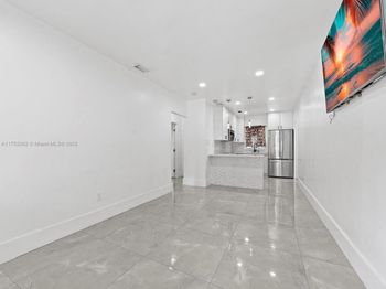 1230 NW 35th St