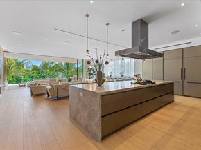 1510 W 23rd St, Miami Beach FL 33140