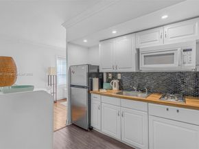 1555 Pennsylvania Ave 209, Miami Beach FL 33139