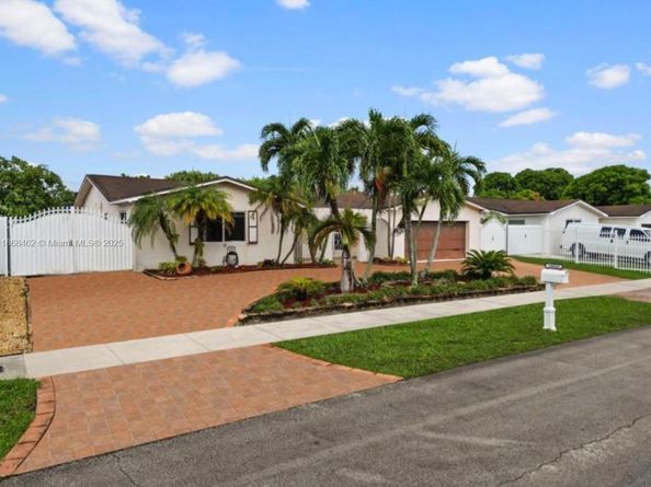 10820 SW 171st St, Miami FL 33157