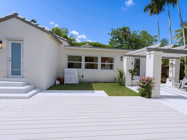 775 NE 76th St, Miami FL 33138