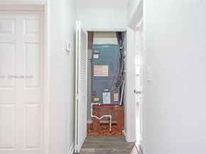 4136 NW 13th Ave, Oakland Park FL 33309