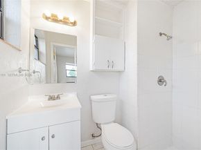 4136 NW 13th Ave, Oakland Park FL 33309