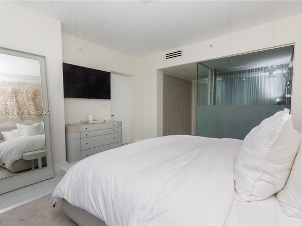 92 SW 3rd St 1711, Miami FL 33130
