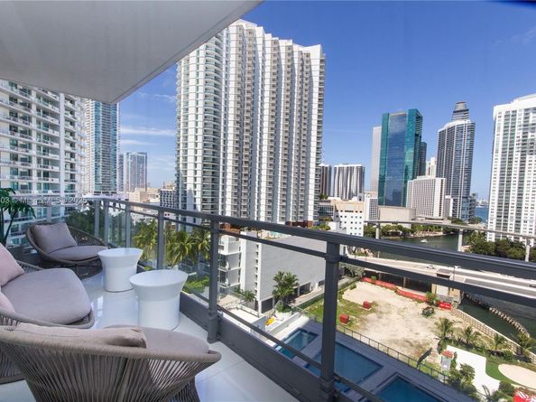 92 SW 3rd St 1711, Miami FL 33130