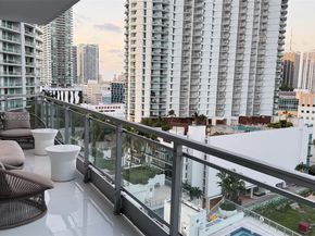 92 SW 3rd St 1711, Miami FL 33130