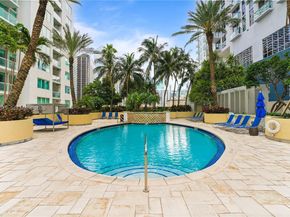 244 Biscayne Blvd 2306, Miami FL 33132