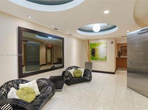 244 Biscayne Blvd 2306, Miami FL 33132