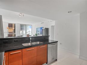 244 Biscayne Blvd 2306, Miami FL 33132