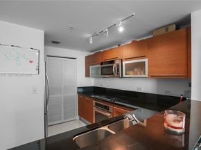 244 Biscayne Blvd 2306, Miami FL 33132