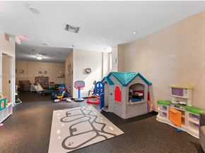 5757 Collins Ave 1902, Miami Beach FL 33140