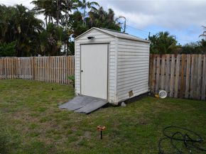 5317 Van Buren St, Hollywood FL 33021