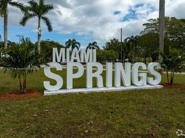 325 Ludlam Dr, Miami Springs FL 33166