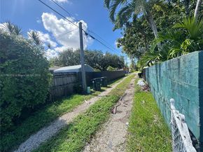 325 Ludlam Dr, Miami Springs FL 33166