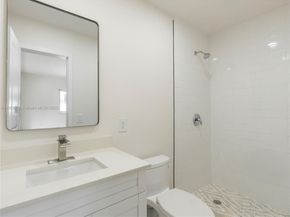 3051 NW 70th Ter, Miami FL 33147