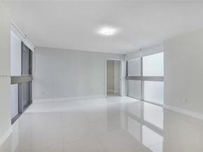 2950 NE 188th St 142, Aventura FL 33180