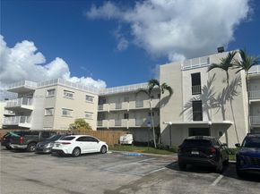 7701 SW 88th St B224, Miami FL 33156