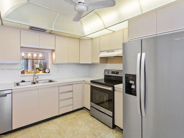 2301 Lucaya Ln N2, Coconut Creek FL 33066