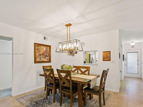 2301 Lucaya Ln N2, Coconut Creek FL 33066