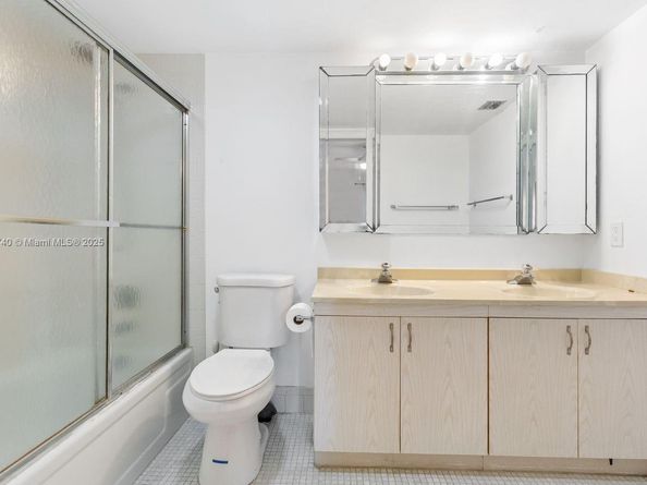 2301 Lucaya Ln N2, Coconut Creek FL 33066