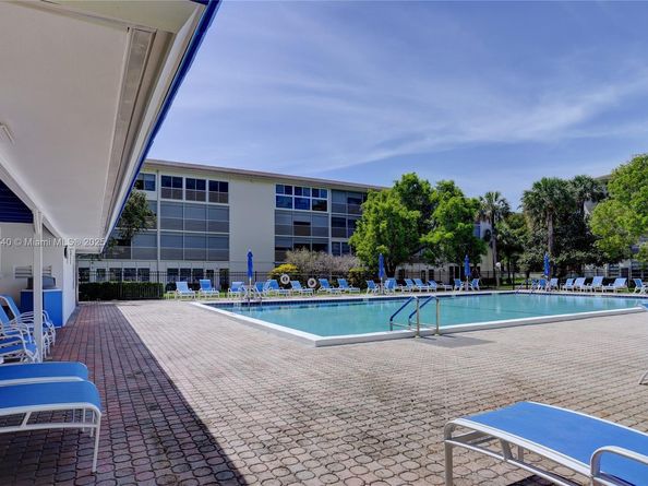 2301 Lucaya Ln N2, Coconut Creek FL 33066