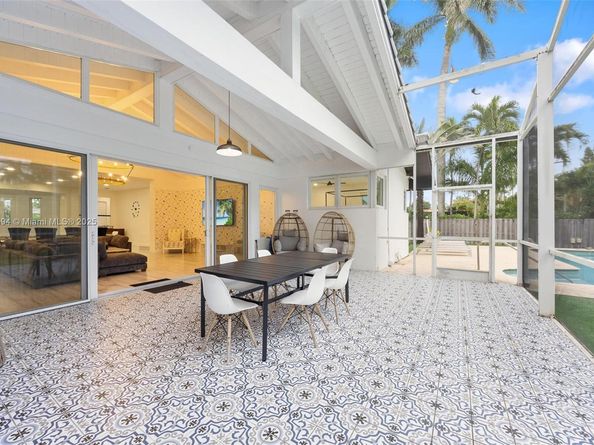 1240 Jefferson St, Hollywood FL 33019