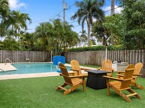 1240 Jefferson St, Hollywood FL 33019