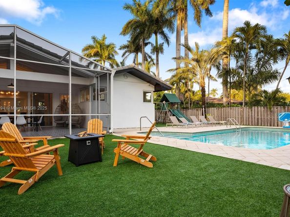 1240 Jefferson St, Hollywood FL 33019