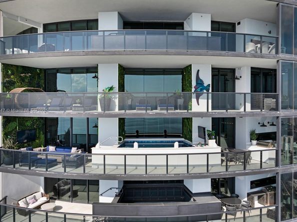 18555 Collins Ave 4405, Sunny Isles Beach FL 33160