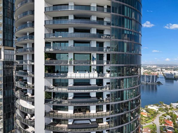 18555 Collins Ave 4405, Sunny Isles Beach FL 33160