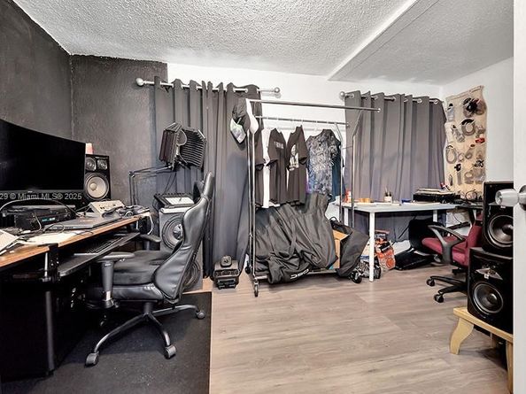 1820 NW 63rd St, Miami FL 33147