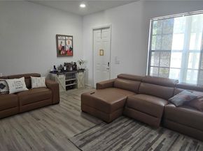 531 SW 147th Ave 24, Pembroke Pines FL 33027