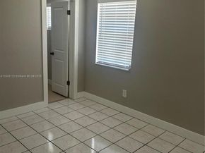2708 NW 22nd Ct, Miami FL 33142