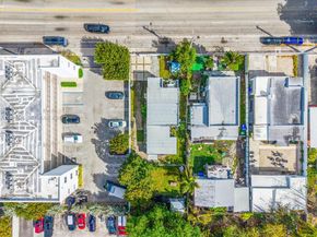 844 NW 29th St, Miami FL 33127