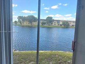 18900 NE 14th Ave D105, Miami FL 33179