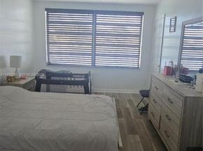 18900 NE 14th Ave D105, Miami FL 33179