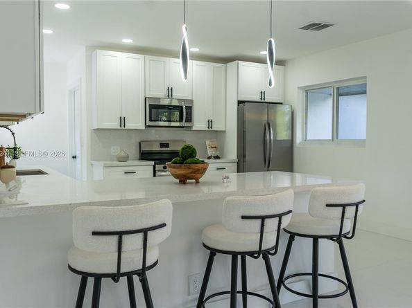 5402 SW 1st Ct, Plantation FL 33317